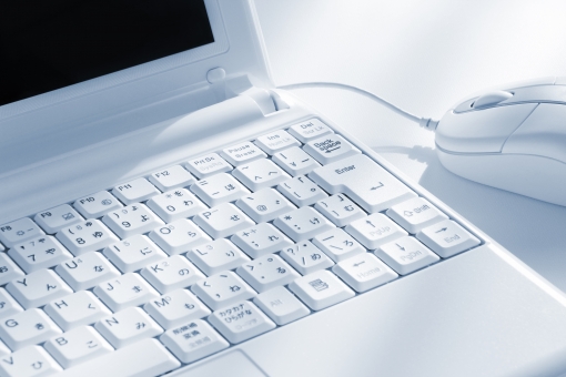 パソコンの写真　白い綺麗な写真